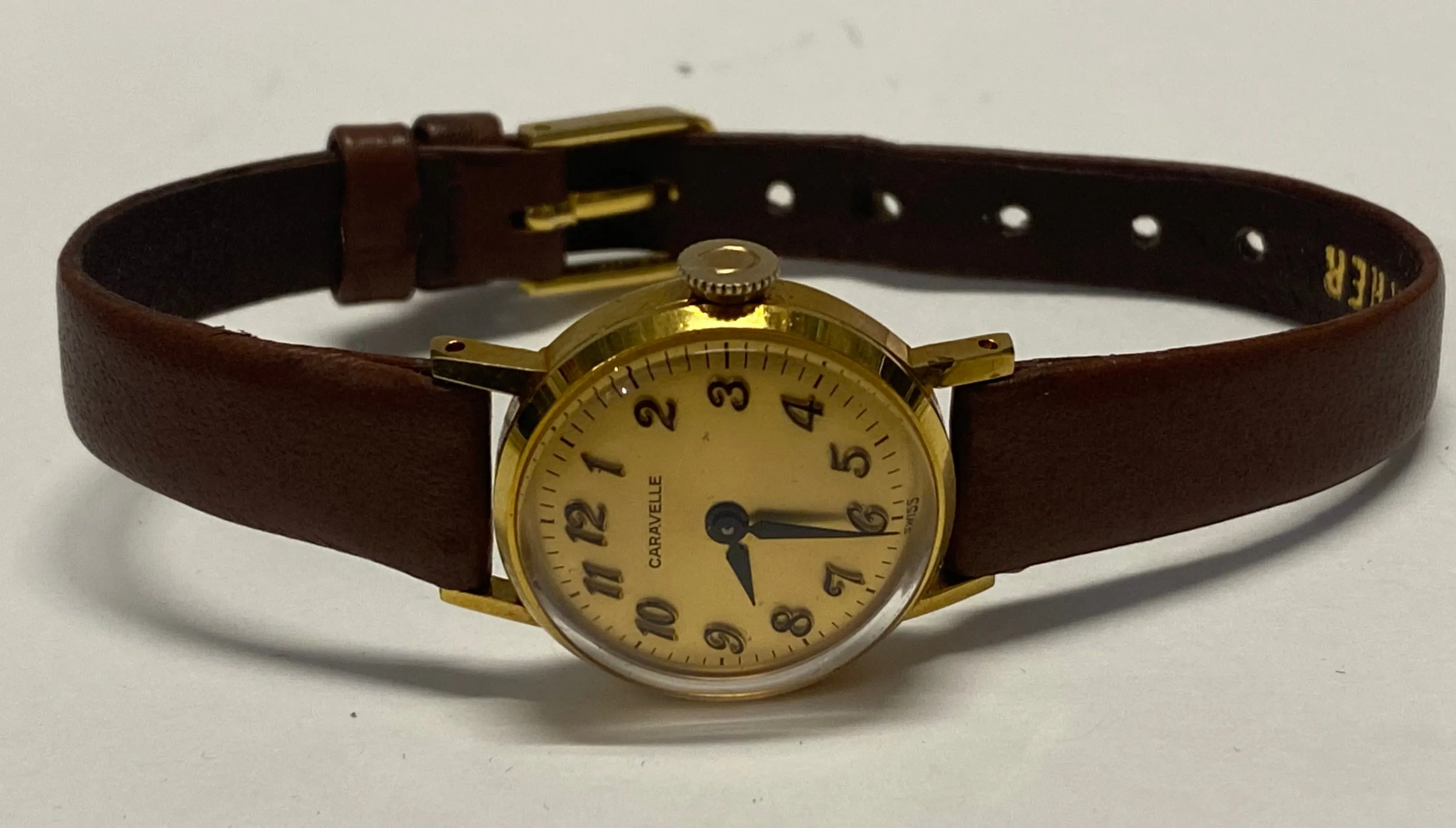 CARAVELLE Beautiful Gold Tone Round Case Unique Ladies Watch - $2K APR w/ COA!!!