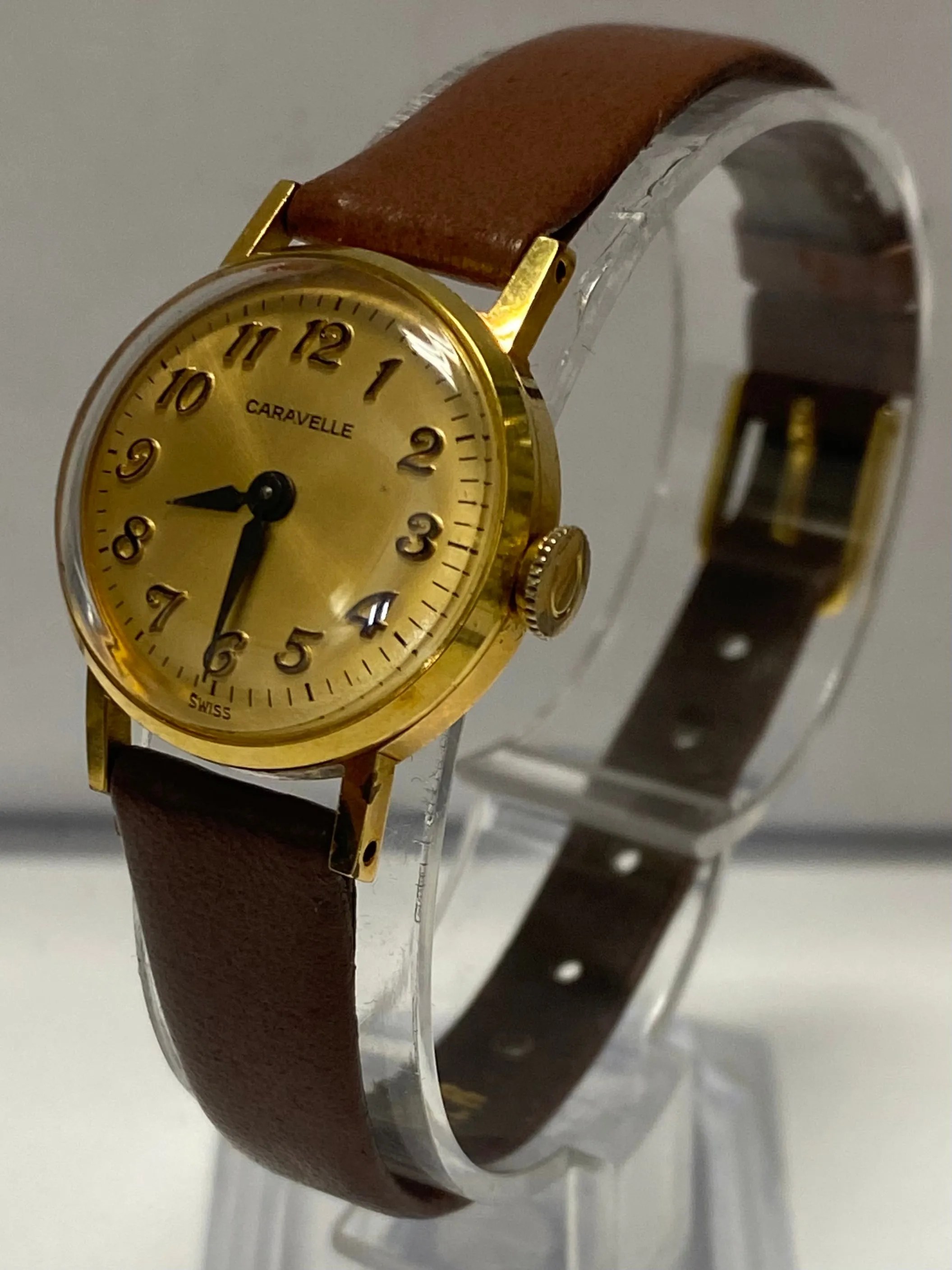 CARAVELLE Beautiful Gold Tone Round Case Unique Ladies Watch - $2K APR w/ COA!!!