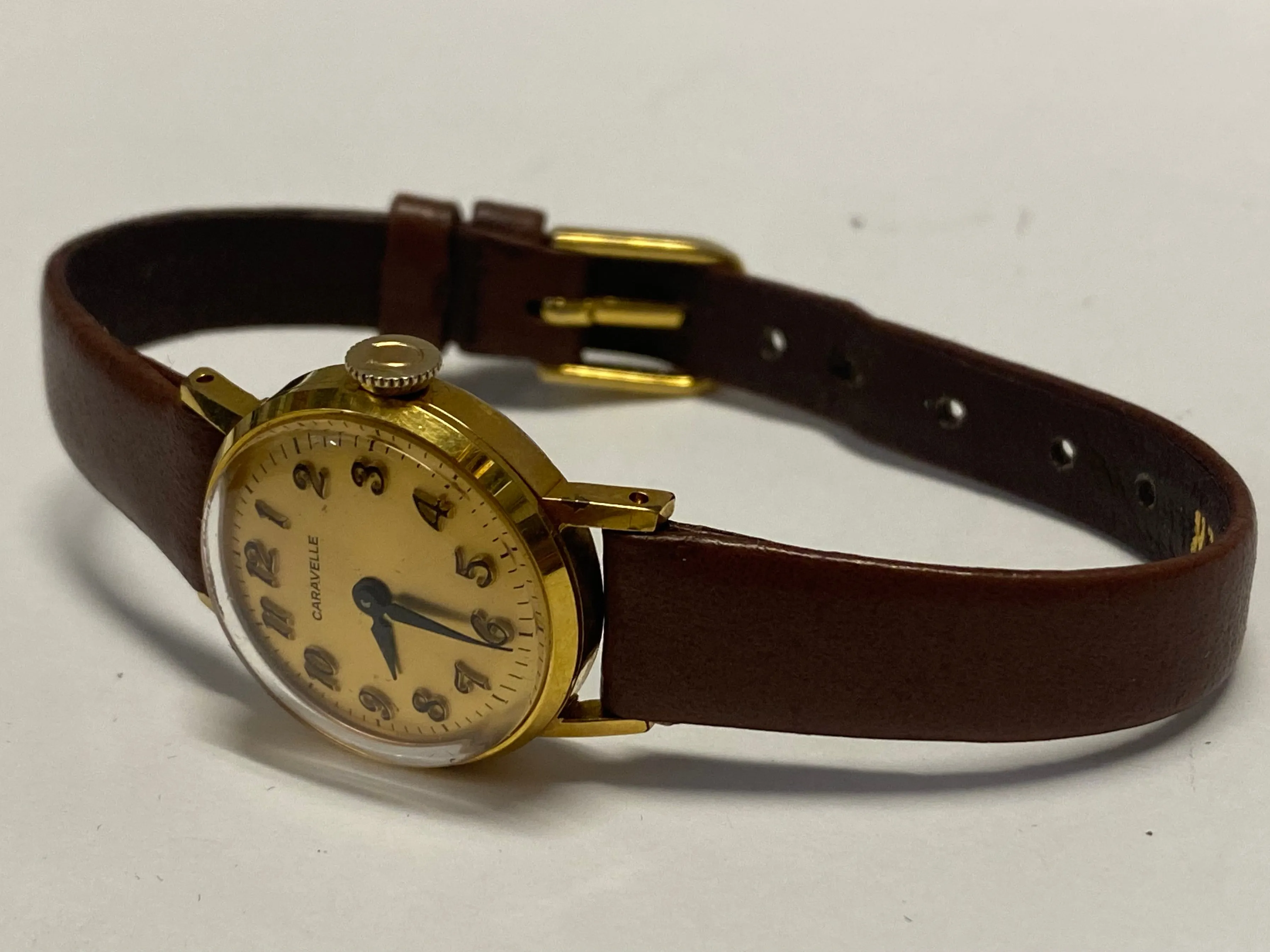 CARAVELLE Beautiful Gold Tone Round Case Unique Ladies Watch - $2K APR w/ COA!!!