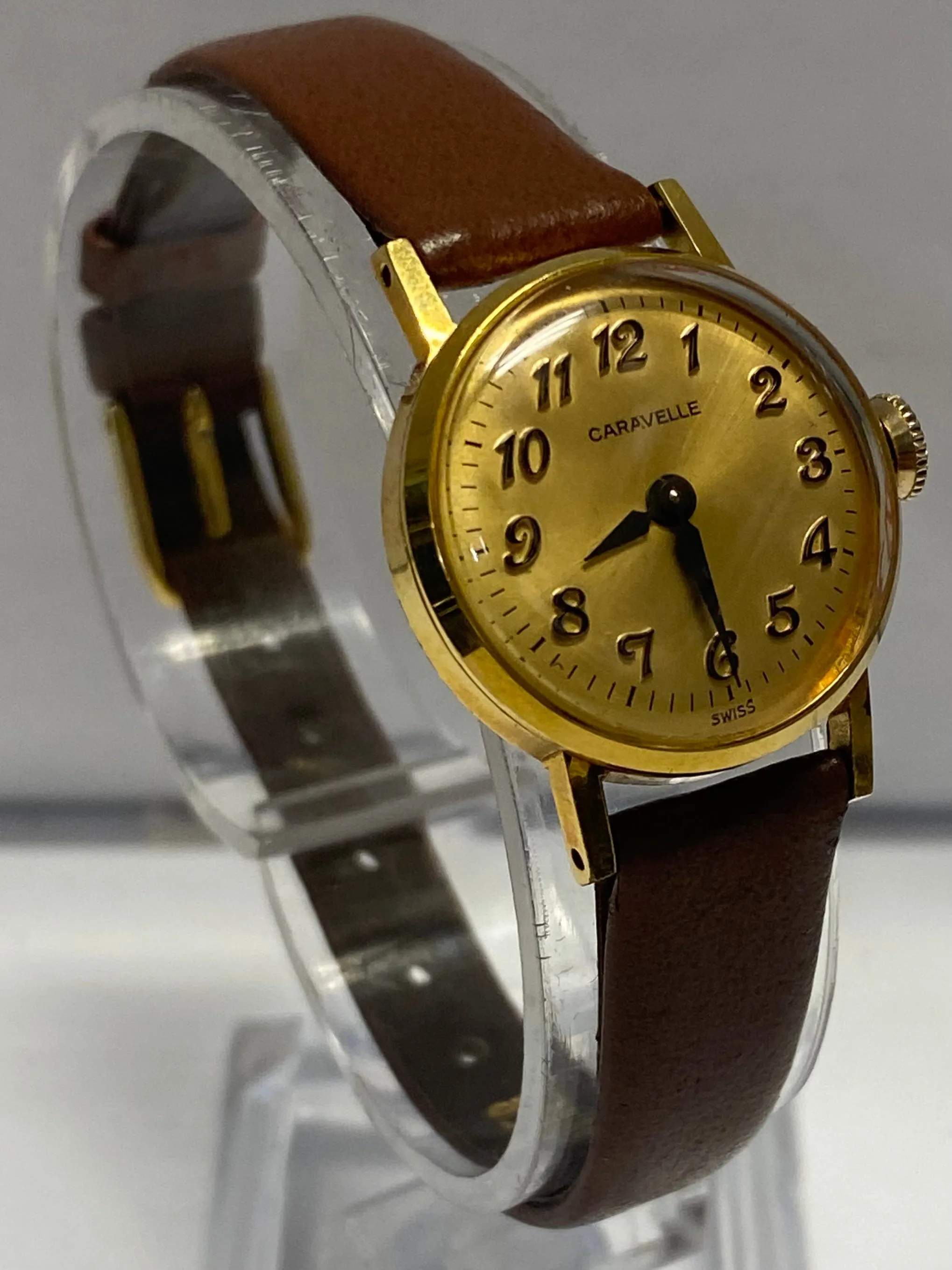 CARAVELLE Beautiful Gold Tone Round Case Unique Ladies Watch - $2K APR w/ COA!!!