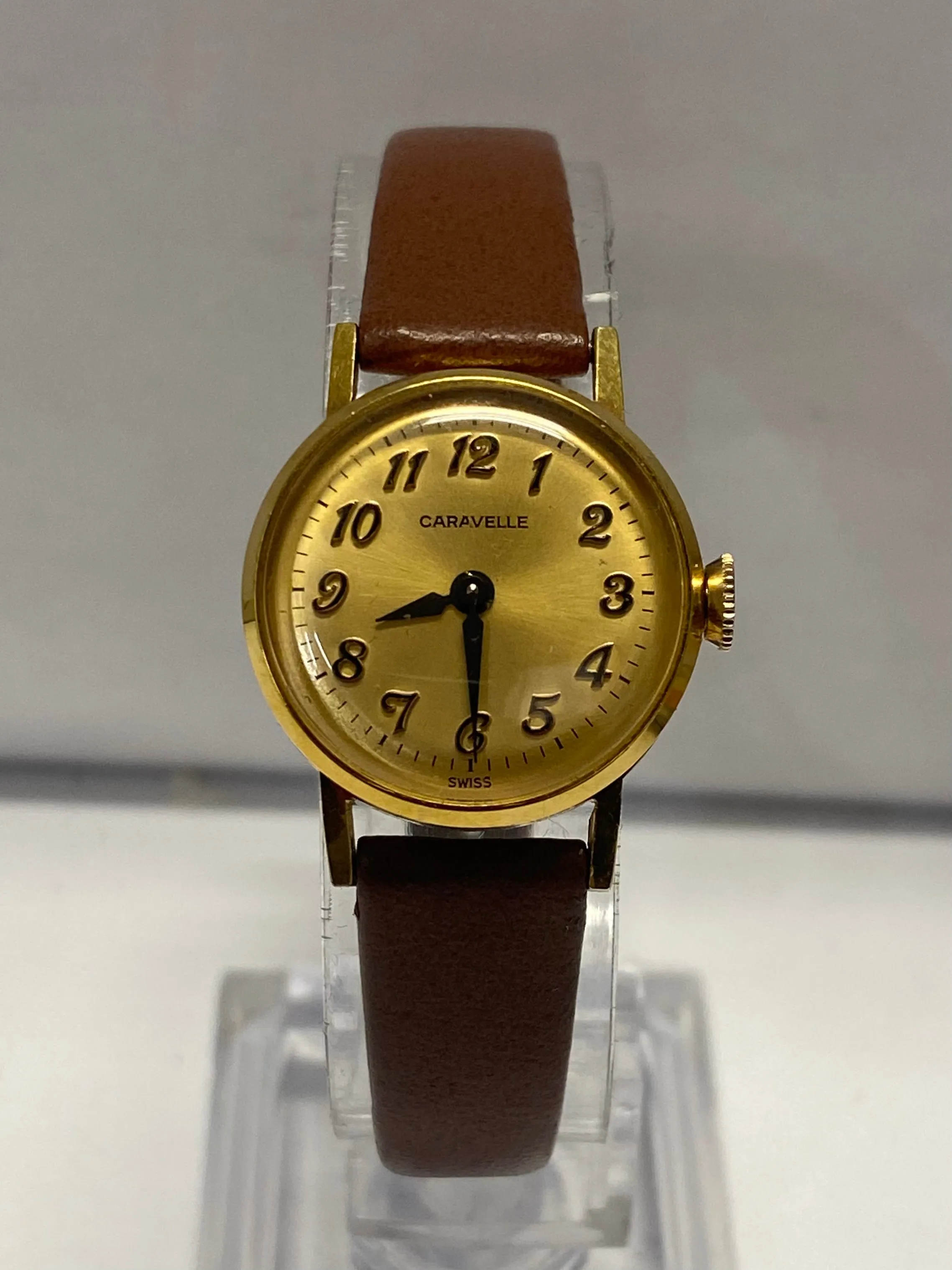 CARAVELLE Beautiful Gold Tone Round Case Unique Ladies Watch - $2K APR w/ COA!!!