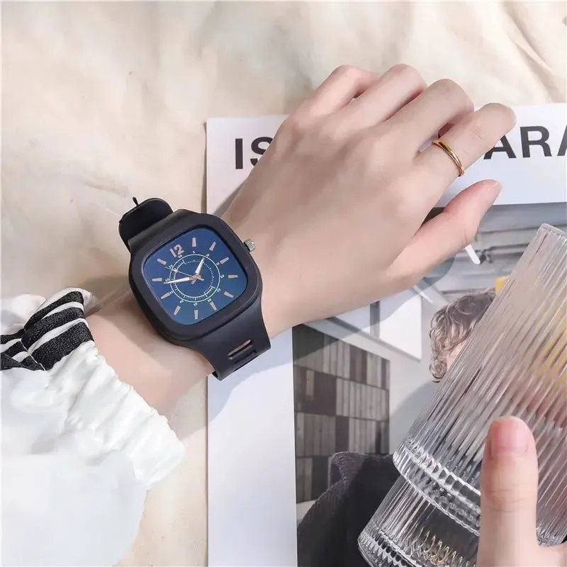 Fashion Women Watches Square Dial Pin Buckle Quartz Watch Women Luxury Ladies Electronic Wristwatches Silicone Female Clock Gift