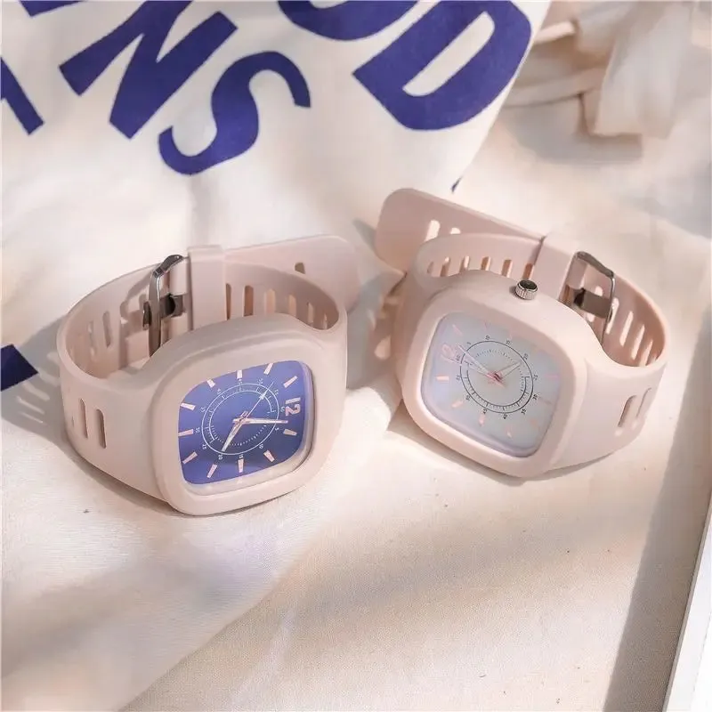 Fashion Women Watches Square Dial Pin Buckle Quartz Watch Women Luxury Ladies Electronic Wristwatches Silicone Female Clock Gift