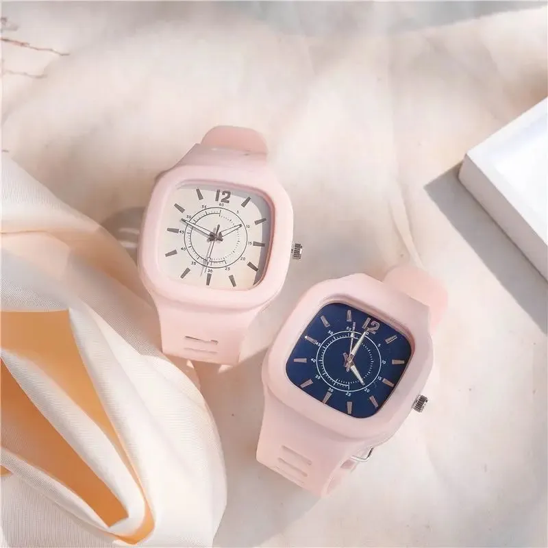 Fashion Women Watches Square Dial Pin Buckle Quartz Watch Women Luxury Ladies Electronic Wristwatches Silicone Female Clock Gift
