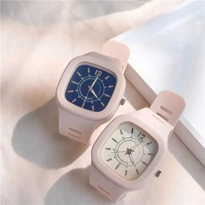 Fashion Women Watches Square Dial Pin Buckle Quartz Watch Women Luxury Ladies Electronic Wristwatches Silicone Female Clock Gift