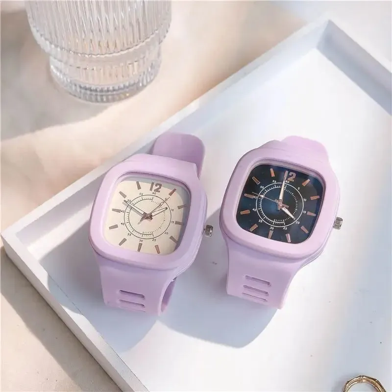 Fashion Women Watches Square Dial Pin Buckle Quartz Watch Women Luxury Ladies Electronic Wristwatches Silicone Female Clock Gift