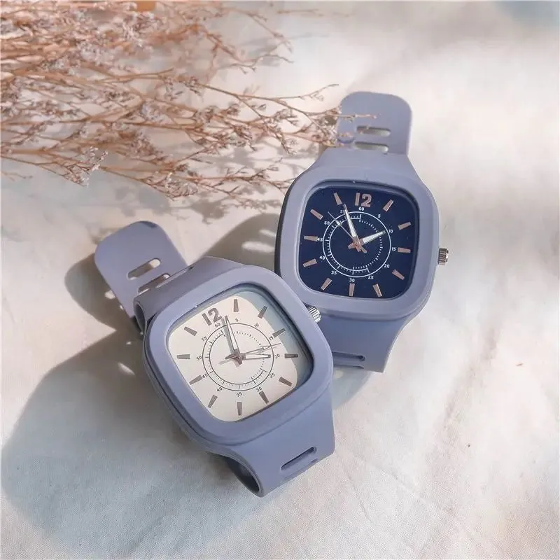 Fashion Women Watches Square Dial Pin Buckle Quartz Watch Women Luxury Ladies Electronic Wristwatches Silicone Female Clock Gift