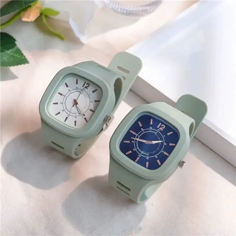 Fashion Women Watches Square Dial Pin Buckle Quartz Watch Women Luxury Ladies Electronic Wristwatches Silicone Female Clock Gift