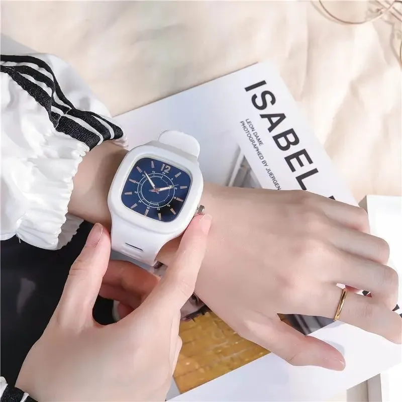 Fashion Women Watches Square Dial Pin Buckle Quartz Watch Women Luxury Ladies Electronic Wristwatches Silicone Female Clock Gift