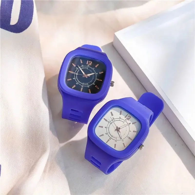 Fashion Women Watches Square Dial Pin Buckle Quartz Watch Women Luxury Ladies Electronic Wristwatches Silicone Female Clock Gift