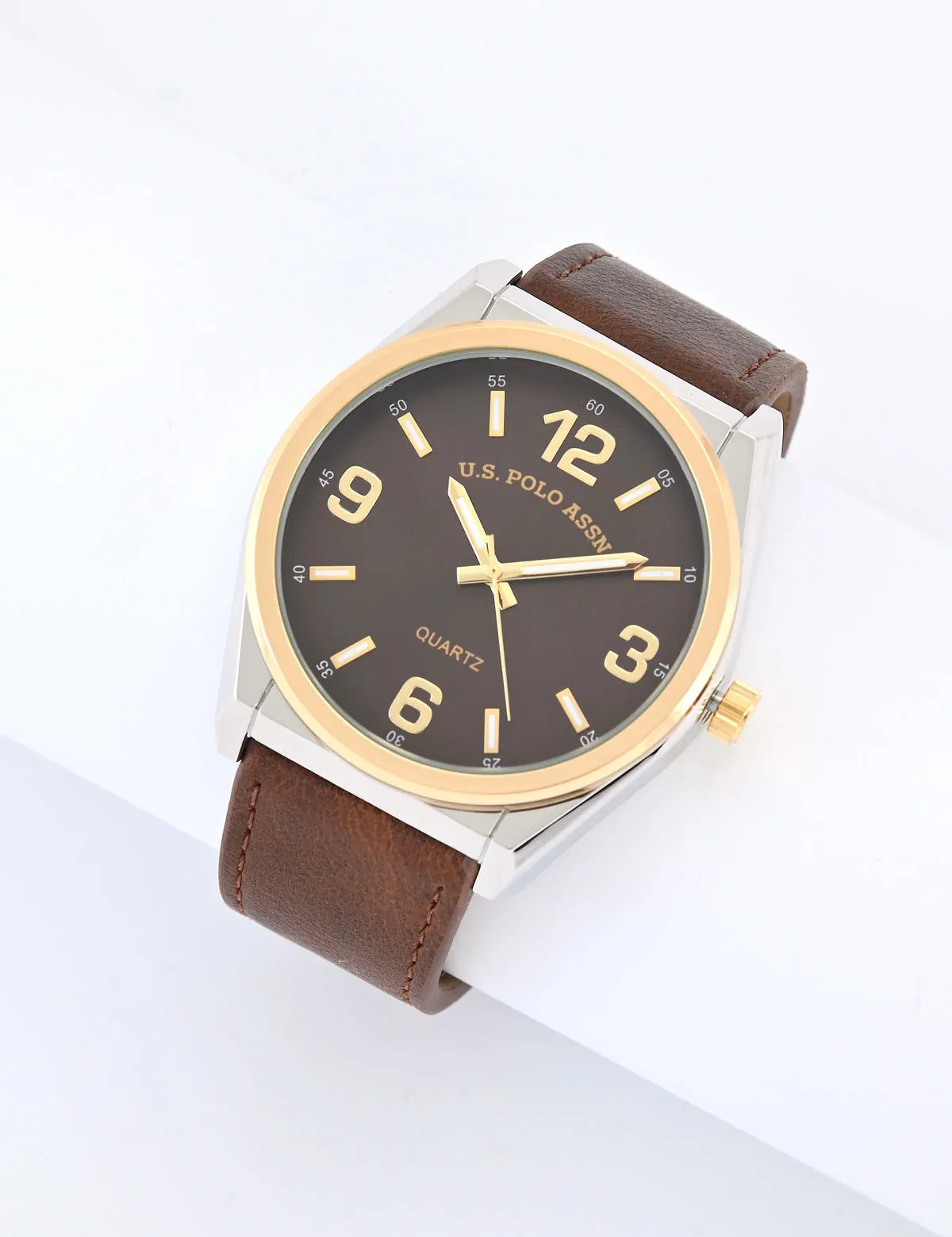 MENS CLASSIC BROWN STRAP WATCH