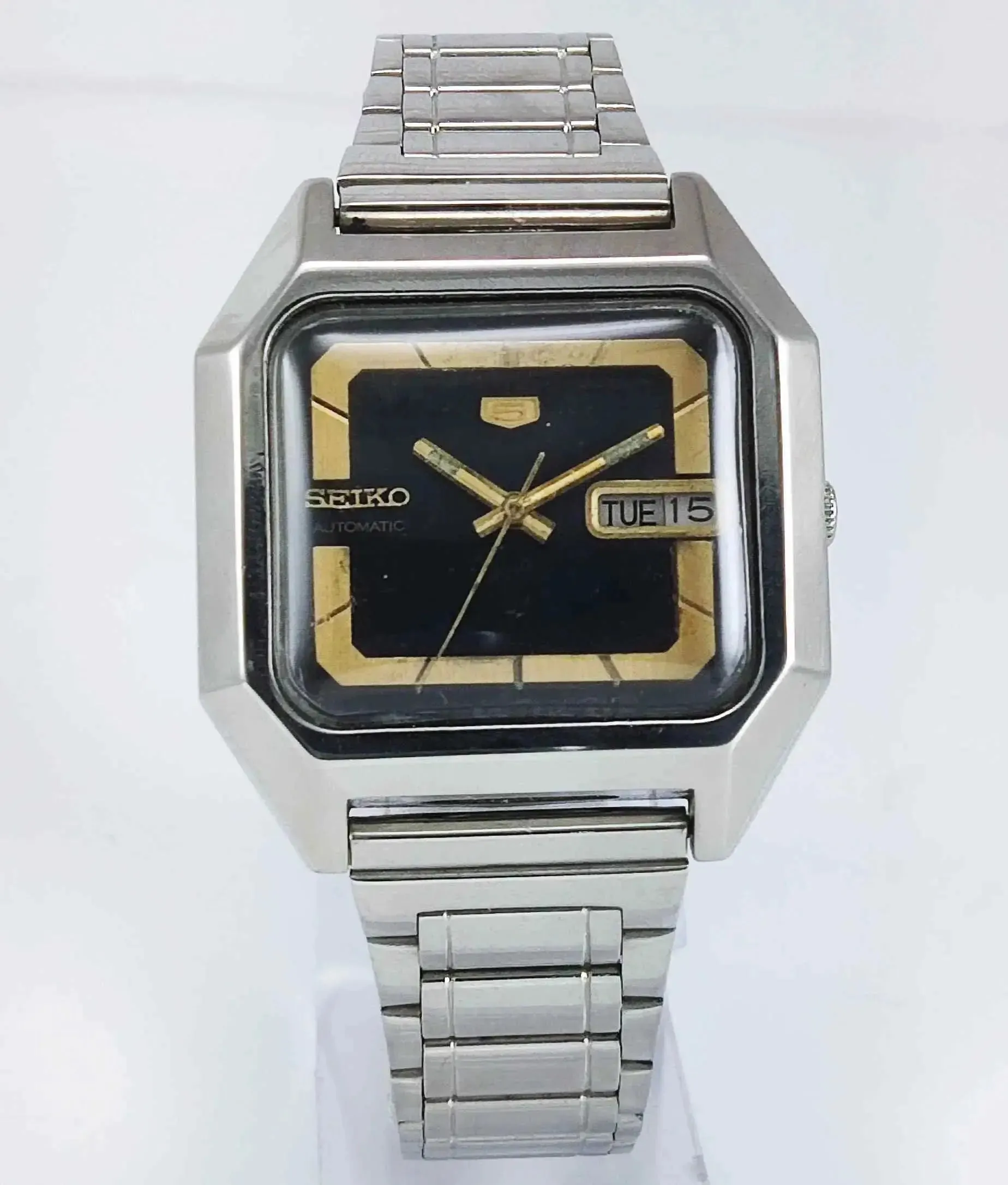 Seiko 5 Automatic Movement Black Dial 17 Jewels Men's Watch