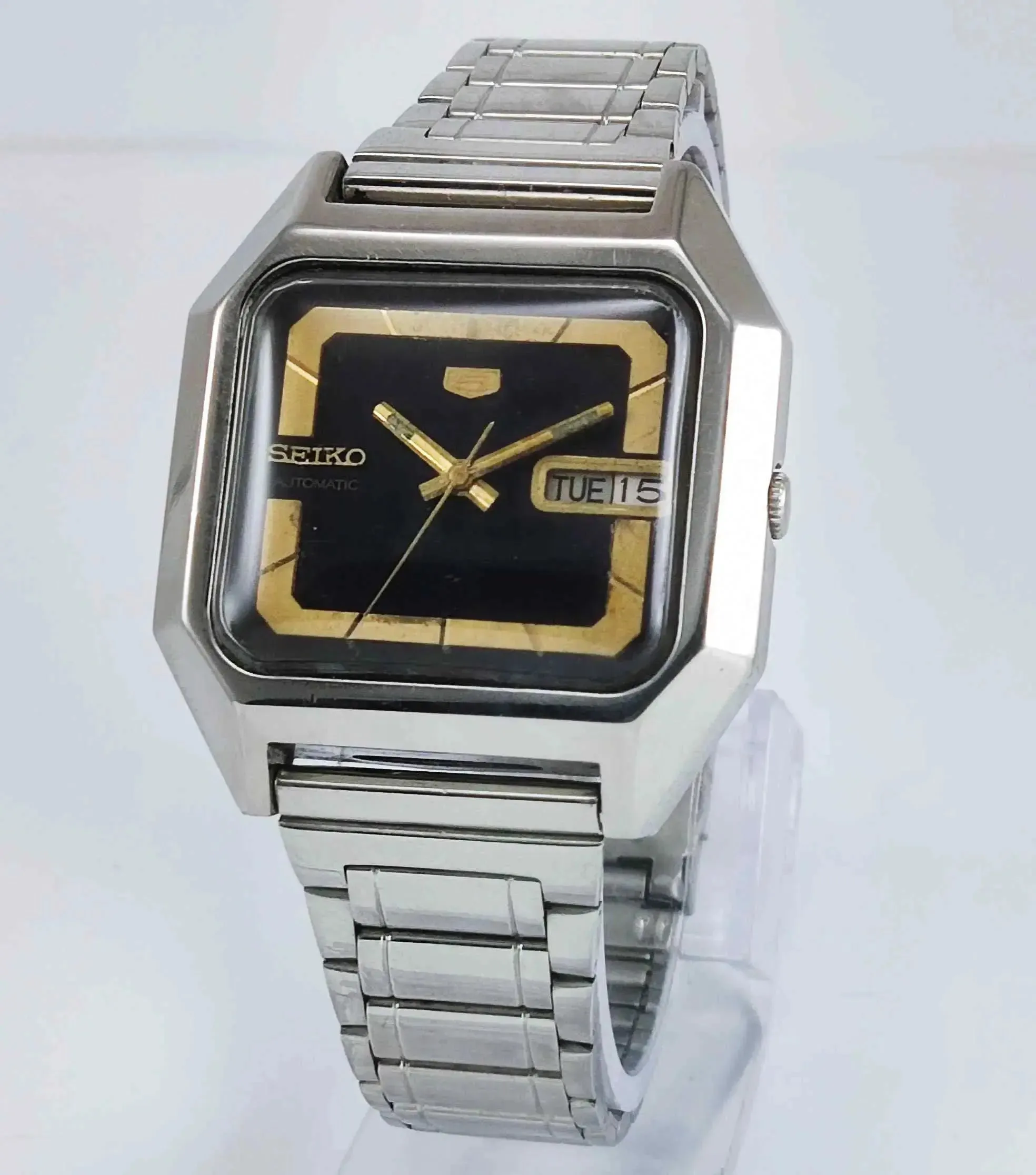 Seiko 5 Automatic Movement Black Dial 17 Jewels Men's Watch