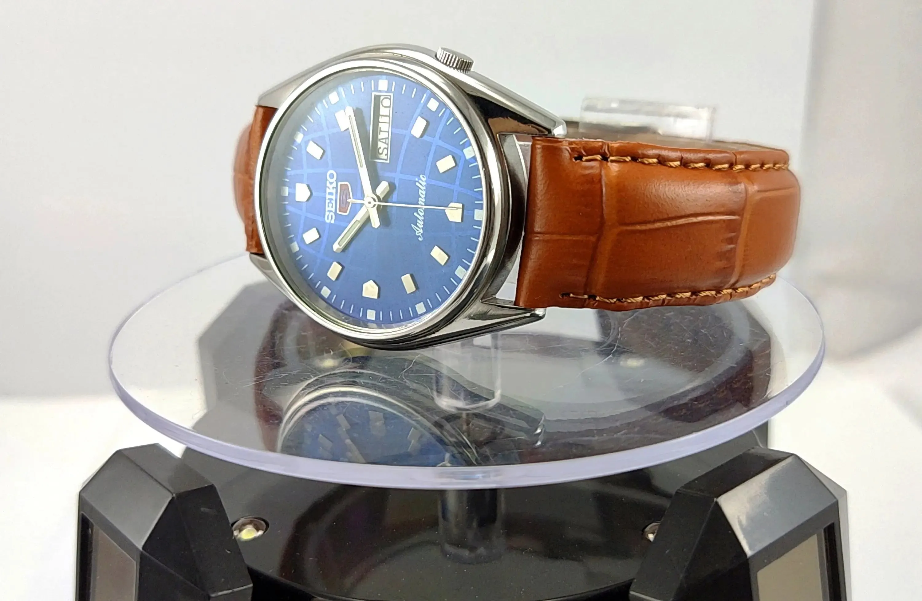 Seiko 5 Navy Blue Dial 17 Jewels Men's Automatic Wrist Watch 7009A