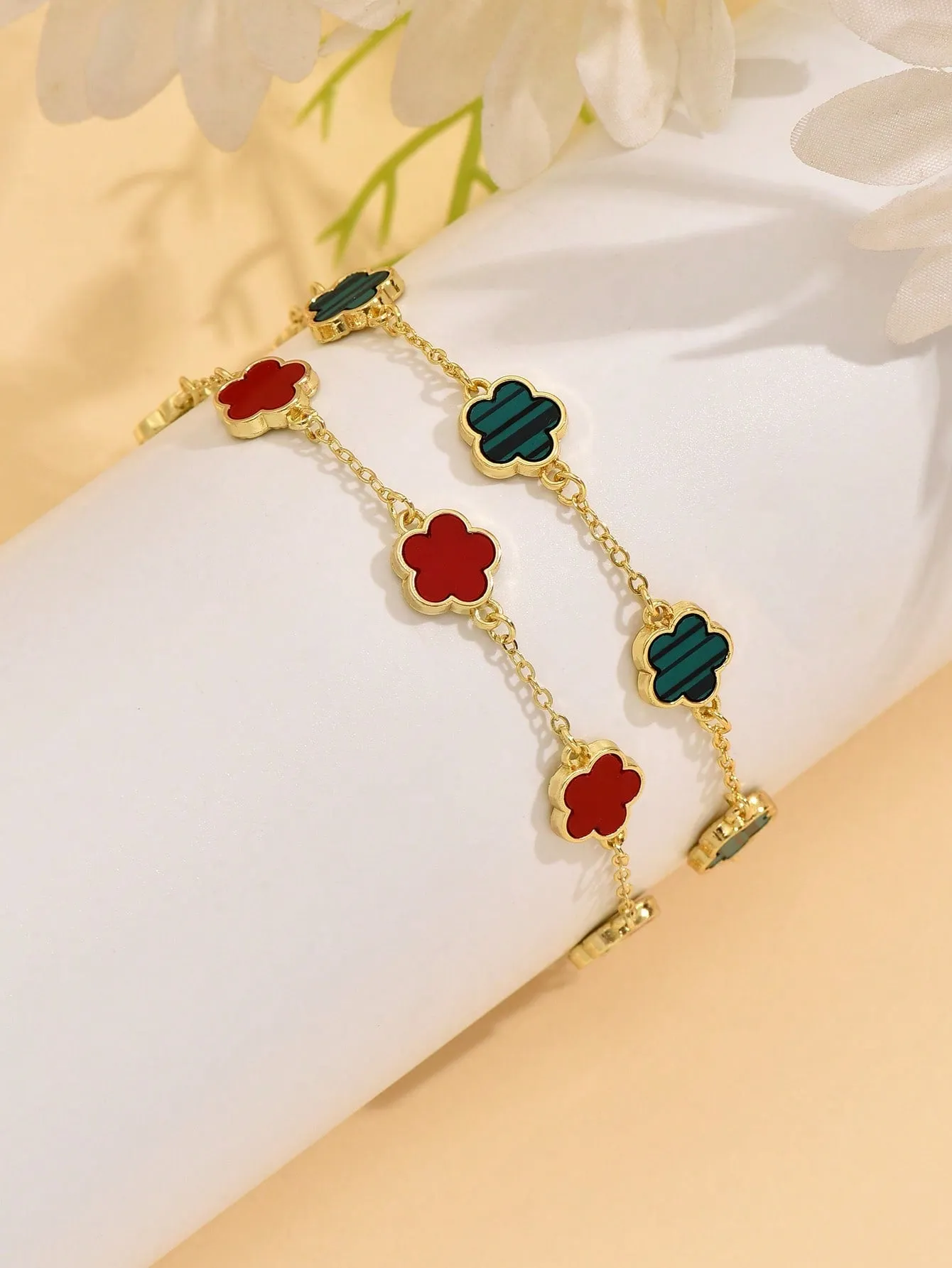 Simple & Fashionable Five-Petal Flower Design Copper Bracelet 2pcs