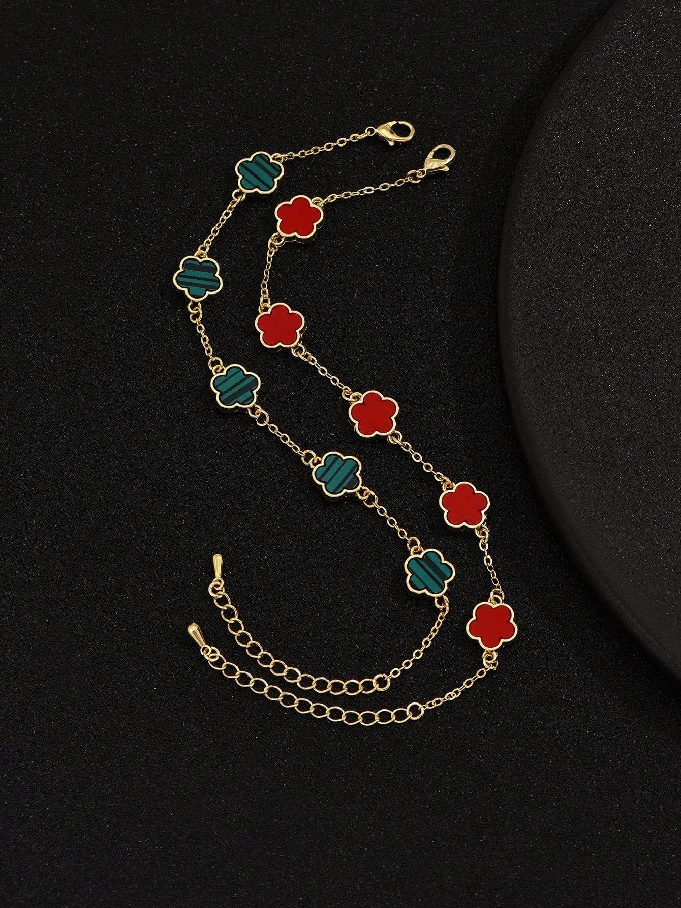 Simple & Fashionable Five-Petal Flower Design Copper Bracelet 2pcs